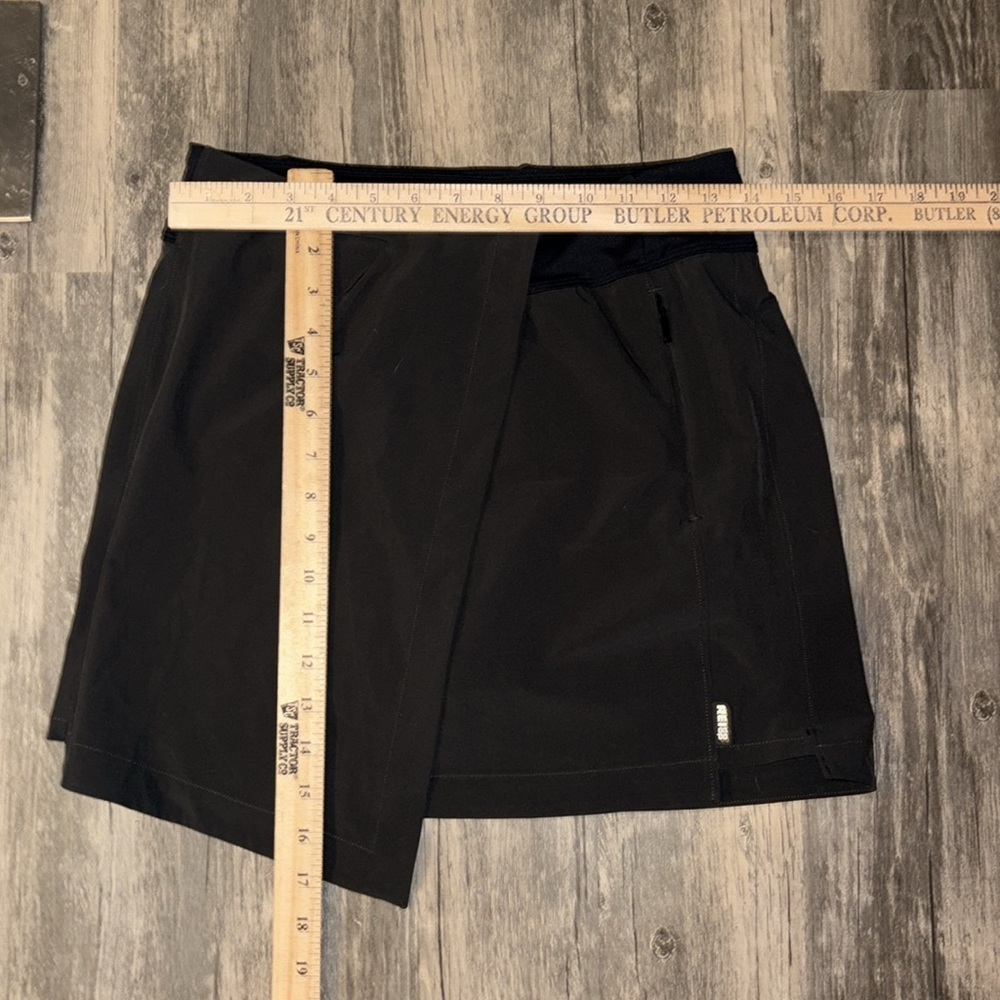 REI Co-op Sz XS Screeline black Hiking Camp Skirt Skort UPF 50+ Stretch Women's - Picture 4 of 6